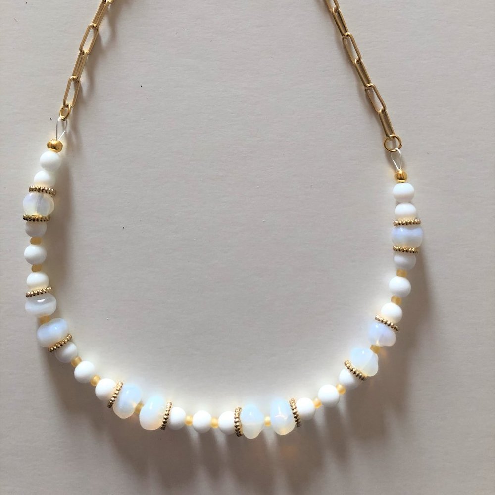 New Handmade 17" White Moonstone Gemstone Necklace